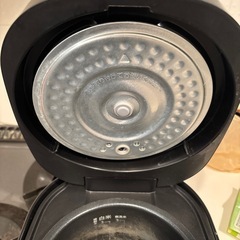 炊飯器　SHARP KS-CF05Bの画像