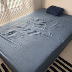 セミダブルベッドの画像