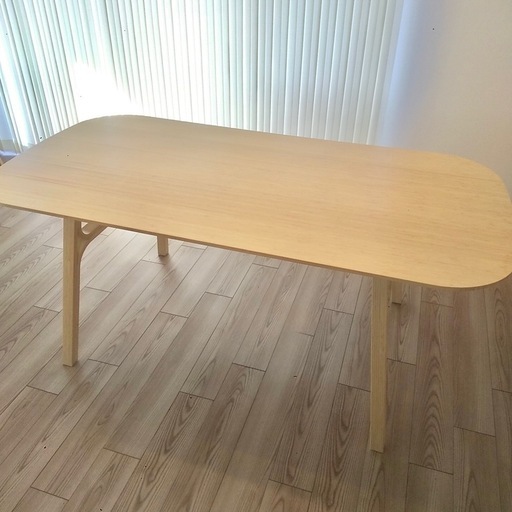IKEA イケア ヴォックスローヴ ダイニングテーブル