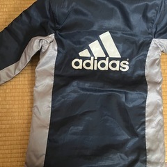【adidas】ベンチコート ロングコート 130 男の子の画像