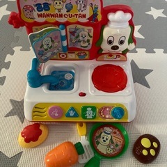 おもちゃ3点、アンパンマン、ワンワンウータン、その他1点の画像