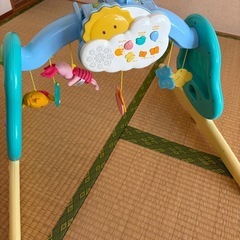 【値下げ】ベビージム／プレイジム（メリー付き・形変更可）の画像