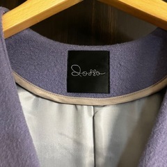 Vネックノーカラーコート／アーバンリサーチ ロッソの画像