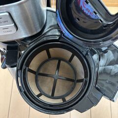 【2023年製】クイジナート 10カップ全自動コーヒーメーカー（DGB-450PCJ）の画像