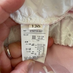 音符刺繍ピンクスカートと風船柄
スカート2枚セットの画像