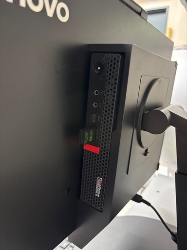 【大幅値下げ】Lenovo ThinkCentreデスクトップPC 21.5インチ  初期化済み