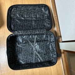 キャリーバッグの画像