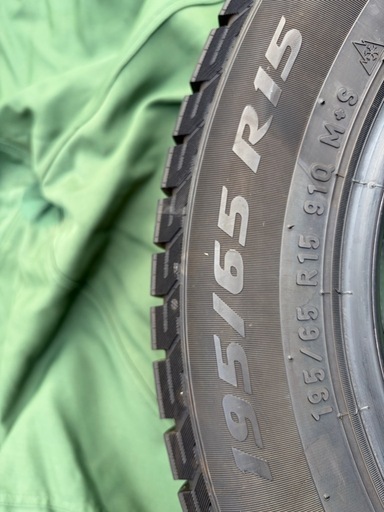195/65 R15 タイヤ 4本セット、DOT VXF U1999F