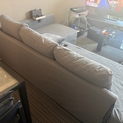 今週金曜日午前中引取り可能な方　IKEAカウチソファー（ベット可）の画像