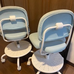 IKEA 子供用　椅子の画像