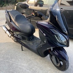 値下げ‼️交換可　ビッグスクーター　キムコ　ジーディンク250　珍しいフラットフロアで便利‼️ フォルツァ　マジェスティ　スカイウェイブ　走行1.1万km‼️の画像
