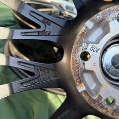 18インチ ブラックシルバーホイール4本セットの画像