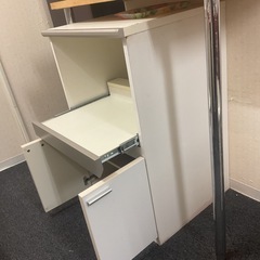 スライド付き多目的棚の画像