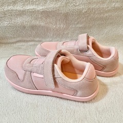 新品未使用　キッズ　ピンク　スニーカー　21cm ワイド　マジックテープ　の画像