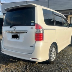 トヨタ　ノア　Si     車検9年3月　フルセグ　フリップダウンモニターの画像