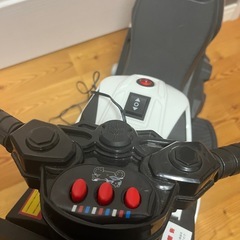 子供用 電動バイク 不動 充電器付き バッテリー交換で動く可能性ありの画像