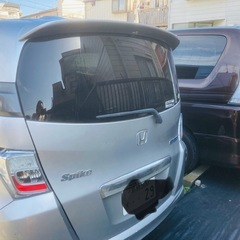 フリードスパイクハイブリッドの画像