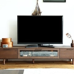 テレビボードの画像