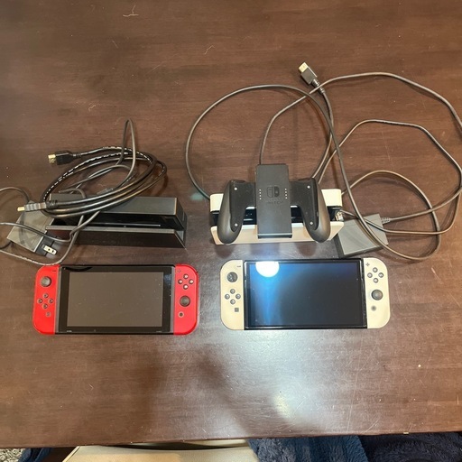 任天堂　Switch1台/Switch 有機ELモデル　1台【商談中】