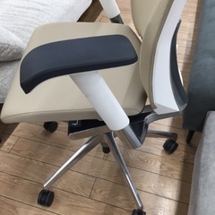 ITOKI ワークチェアの画像