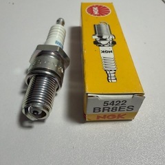 スプリング、メインジェット、プラグの画像