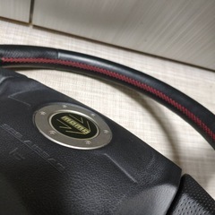 MOMOステアリング美品
の画像