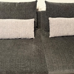 ニトリ三人掛けソファーの画像