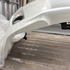 30プリウス　純正バンパー　美品　070パール
の画像