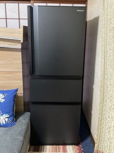 2025年製 東芝326L冷蔵庫 美品 
