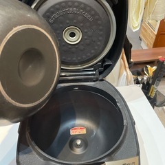 【タイガー 炊飯器】【5.5合炊き】2019年製★クリーニング済み/6ヶ月保証付き【管理番号0315】野の画像