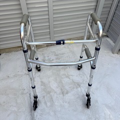 アルミ製歩行補助具【引き取り限定品】6点まとめ売りの画像