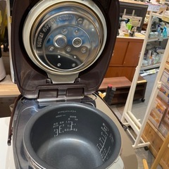 【パナソニック炊飯器】【5.5合炊き】2018年製★クリーニング済み/6ヶ月保証付き【管理番号0315】野の画像