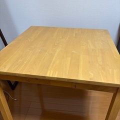 テーブル
の画像