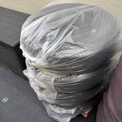 ハイエース 新車外し 純正タイヤホイール4本セット 195/80R15 ブリヂストン ECOPIA 2026年製 ナット付 ホイールキャップ新品の画像