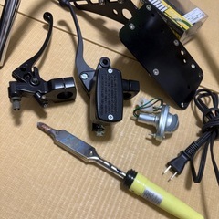 ハンドル、グリップ、サイドナンバーフレーム、他の画像