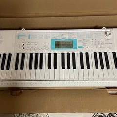 LK-128 CASIO 光るナビゲーションピアノ の画像