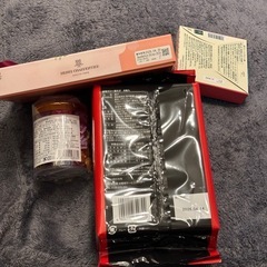 お菓子・紅茶セットの画像