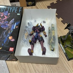 🍀【エヴァンゲリオン初号機３体・ 年代物　廃盤ガレージキット＆プラモデル完成品　中古品まとめ売り✨】の画像