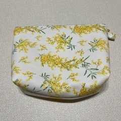 ハンドメイド ミモザ花柄ポーチの画像
