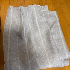 コーナン ★ レース、遮光カーテン 100x178グレー フック付きの画像