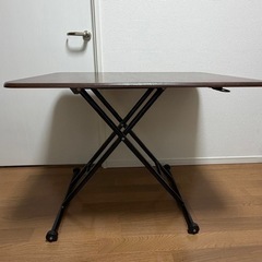 昇降式テーブルの画像