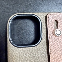 BONAVENTURA iPhone15ケース、ストラップの画像