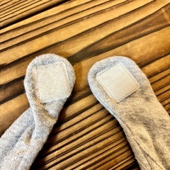 ベビー フォーマル スタイ 蝶ネクタイ タキシード風 グレーの画像