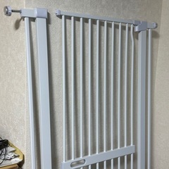 ペットゲート 猫 高さ155cm ドア付き 3.5cm柵間隔 突っ張り式 ハイタイプの画像