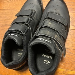 野球スパイクシューズの画像