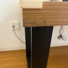 ダイニングテーブルの画像