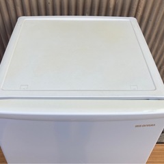 アイリスオーヤマ　118L冷蔵庫　IRSD-12B-Wの画像