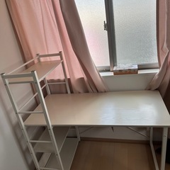 オフィス机　テレワーク、勉強、読書の画像