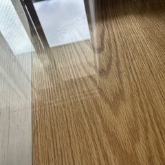 ガラステーブルの画像