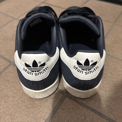adidas スニーカー
 サタンスミス　の画像